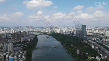 航拍广西南宁南湖城市风景蓝天白云天际线